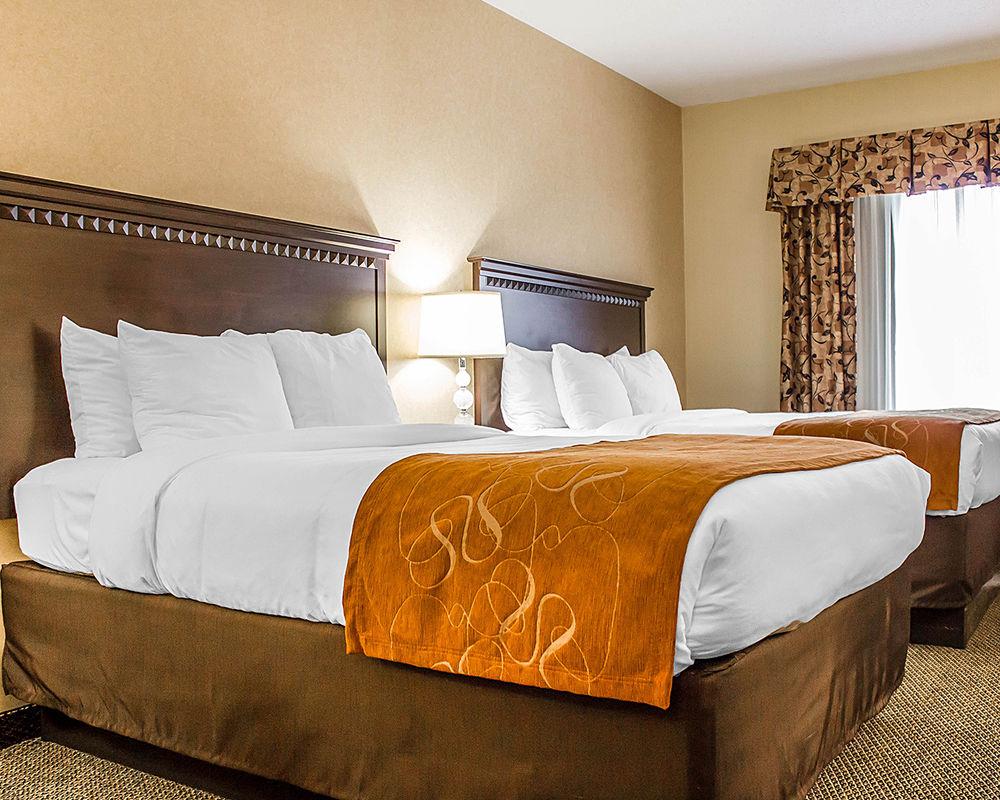 Holiday Inn - Cheshire - Southington By Ihg Εξωτερικό φωτογραφία