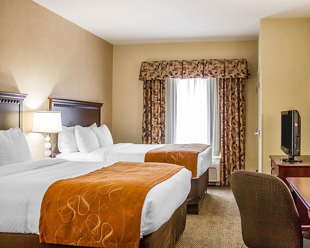 Holiday Inn - Cheshire - Southington By Ihg Εξωτερικό φωτογραφία