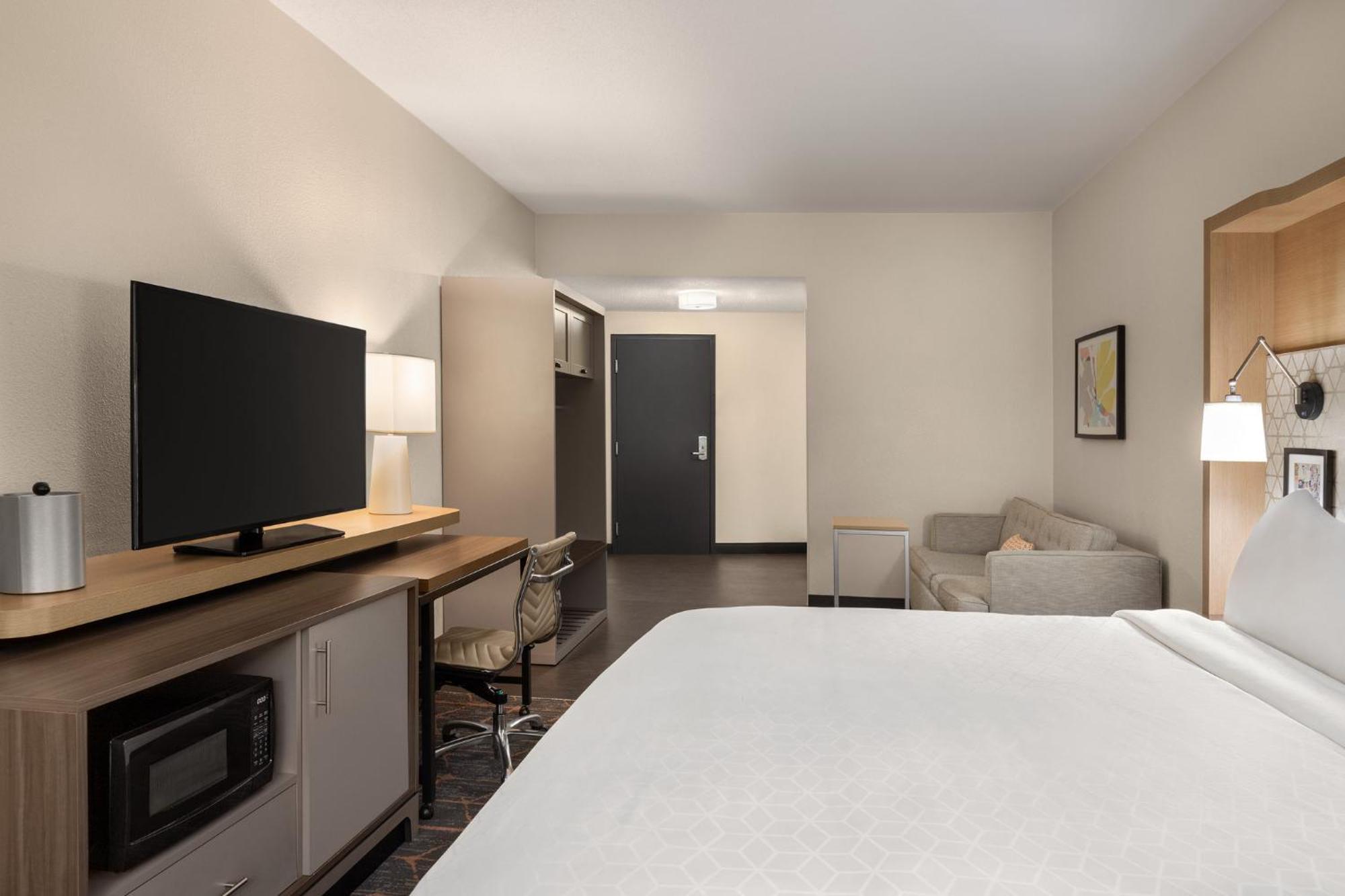 Holiday Inn - Cheshire - Southington By Ihg Εξωτερικό φωτογραφία